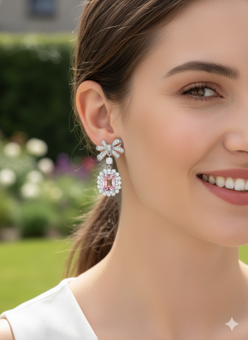 Queen line Bow Drops