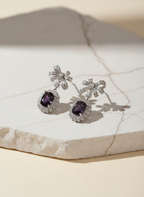 Queen line Bow Drops