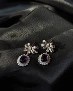 Queen line Bow Drops