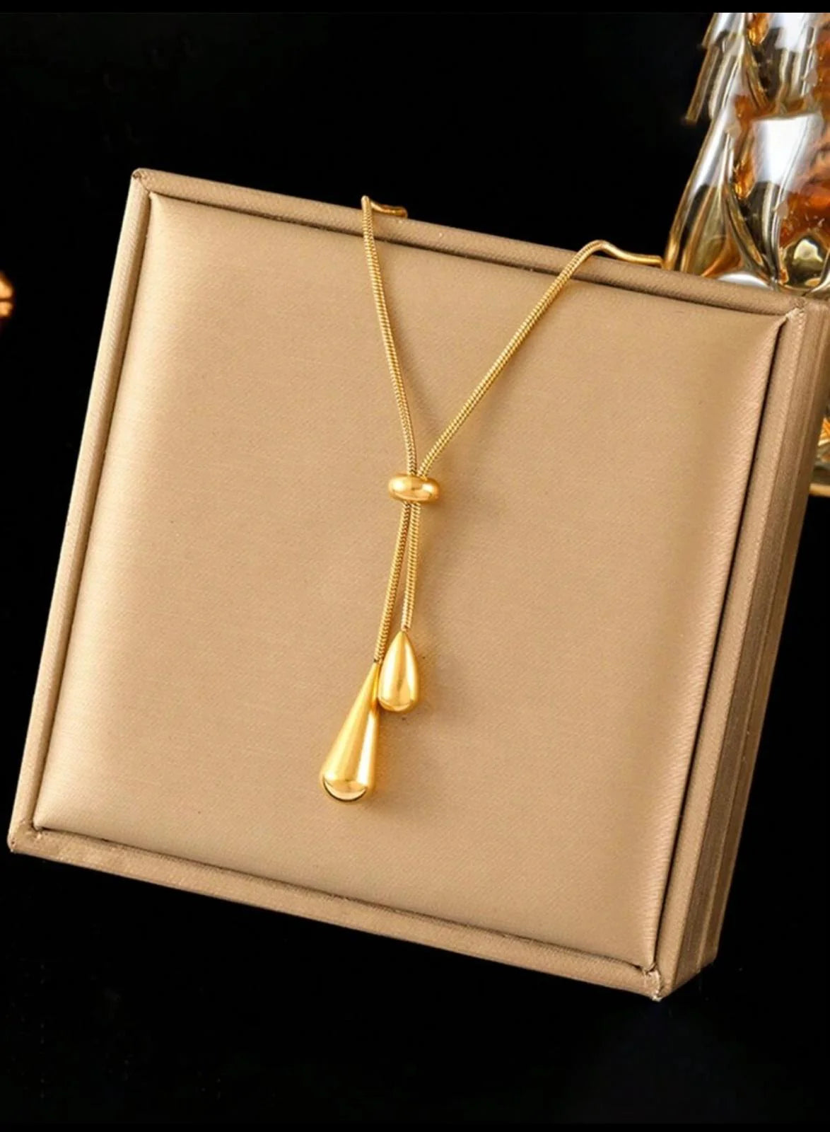 Liquid Drop Necklace